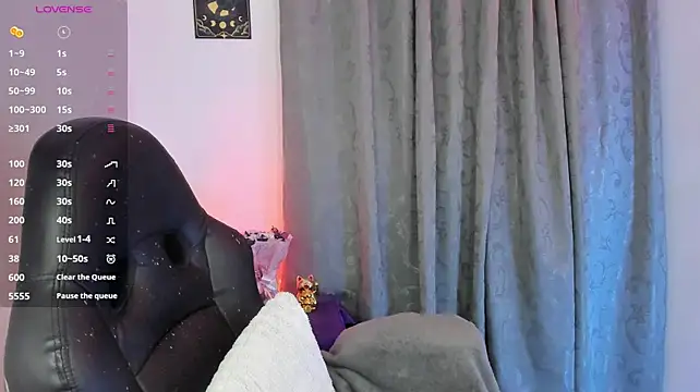 indra_cam's Live XXX Chat