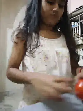 צ'אט XXX בשידור חי של Virgin_girl_099