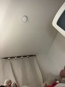 Emmily_19 现场XXX聊天