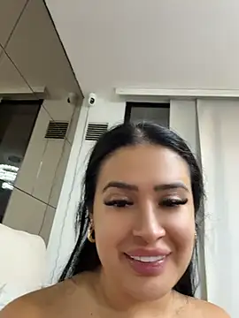 Sara_fun élő XXX-chatje
