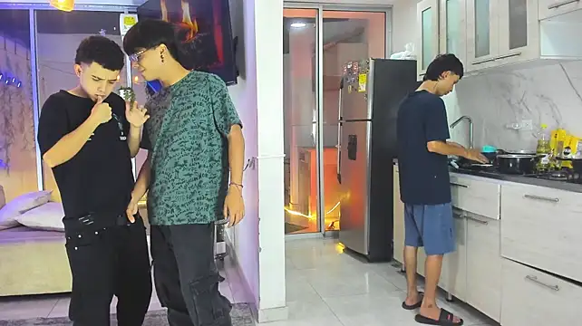 Houseofwarrios Adlı Modelin Canlı XXX Sohbeti