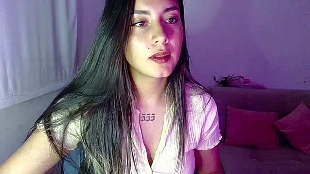 Lia_14_'s Live XXX Chat