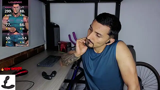 Marck_Muscle Chat XXX in diretta