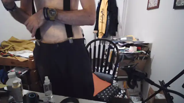 JohnnyMoves live XXX chat