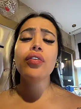 Sara_fun's Live XXX Chat