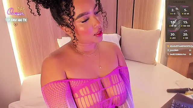Chat XXX en directo de cloe_25