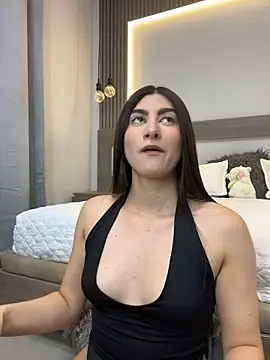 Czat XXX na żywo – evelyn_hills
