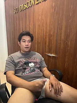 TitanryuのライブXXXチャット