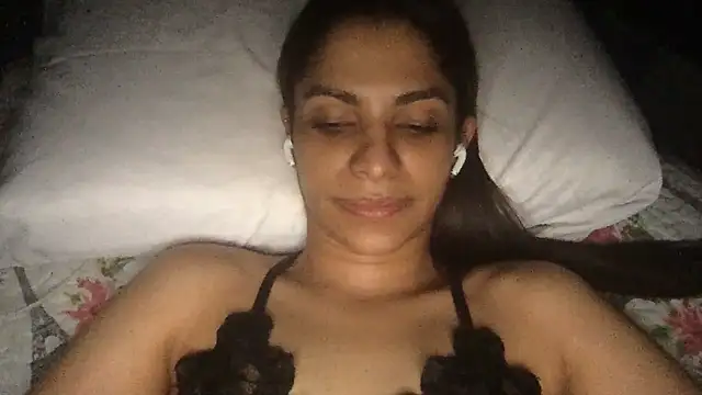 karlatiburcio's Live XXX Chat