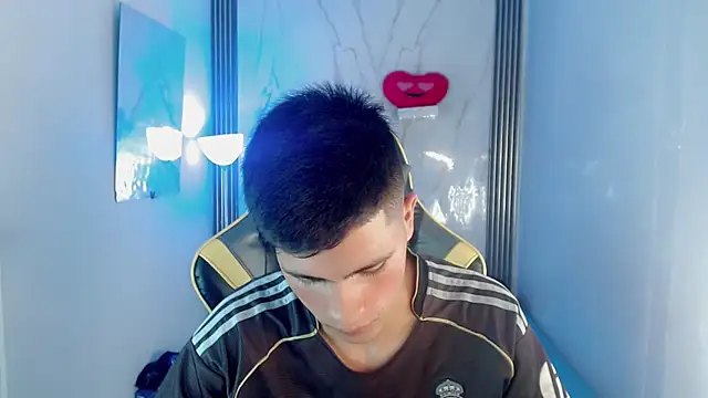 Ascii_one Chat XXX in diretta