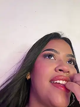 Chat XXX en directo de alexandra_cherry