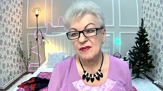 KayleSmoll Chat XXX live