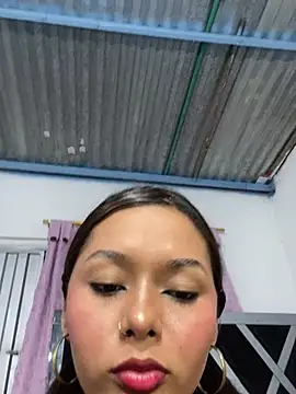 Valeriano-03 Chat XXX live