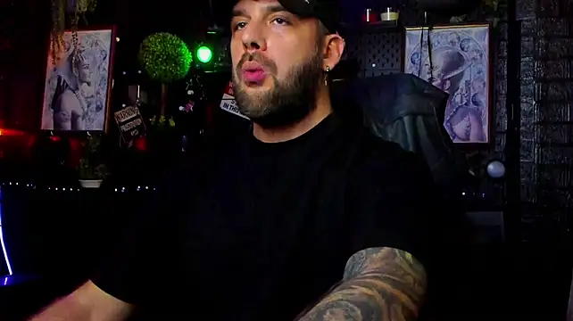 LexHardy's Live XXX Chat