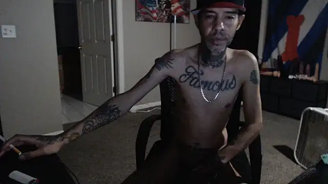 Michigan9000 – Naživo XXX chat