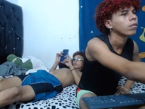 yeison_bot élő XXX-chatje