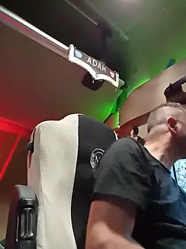 Živý XXX chat adas-