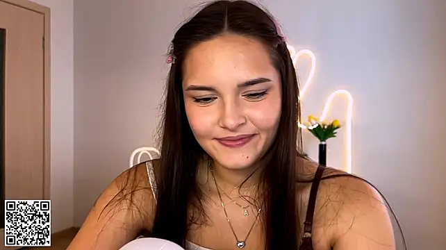 ScattyNoon's Live XXX Chat