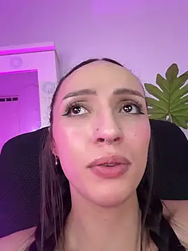 Im_lauritaa's Live XXX Chat