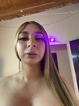 Chat XXX en directo de Exotic__XXX