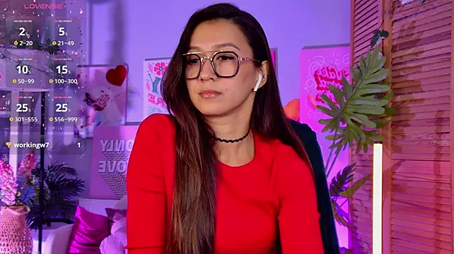 Chat XXX en directo de LanaBaker