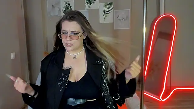 XXX chat uživo modela MiraTorson