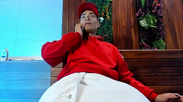 DrakeNeumann live XXX chat