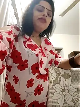 Pinky-2 live XXX chat