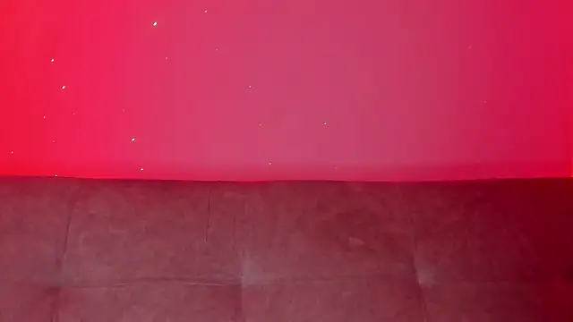 lucianaroush's Webcam Show