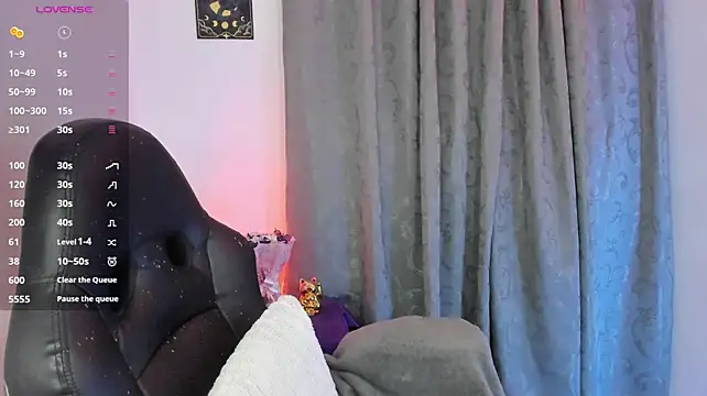 indra_camn Live XXX chat