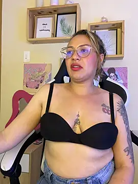 carolagomezz Adlı Modelin Canlı XXX Sohbeti