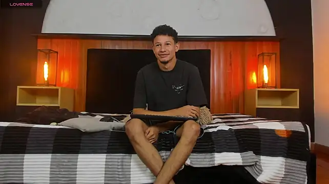 Eros_Blazze's Live XXX Chat