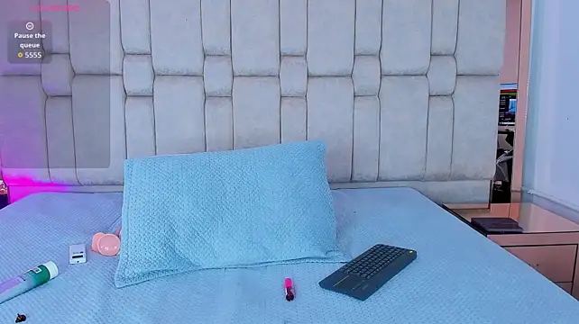 XXX chat uživo modela BiancaSlender