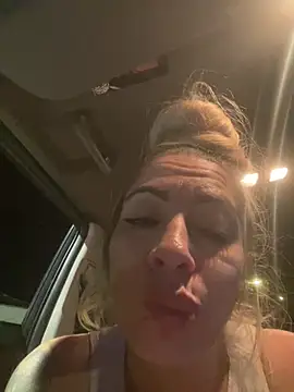 viktoria_davis_ 现场XXX聊天