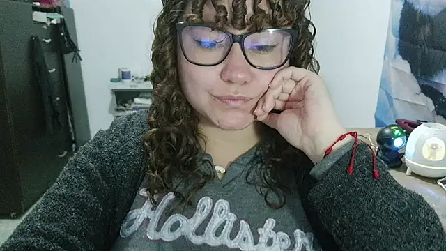Chatroom XXX en direct de curly_greeneyed