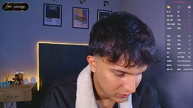 Leo_Savage_ Adlı Modelin Canlı XXX Sohbeti