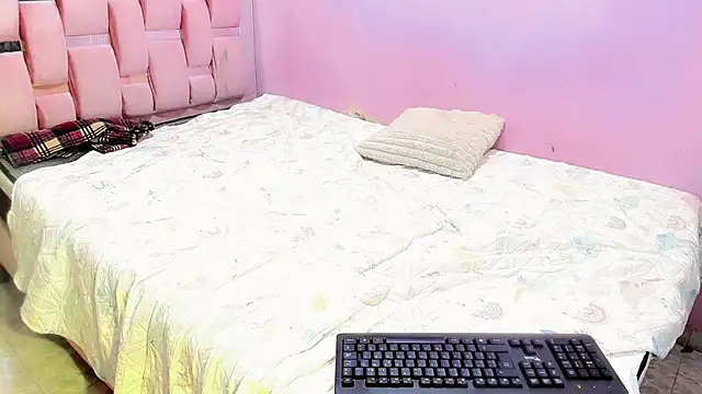 Chat XXX ao vivo de hornytsx_