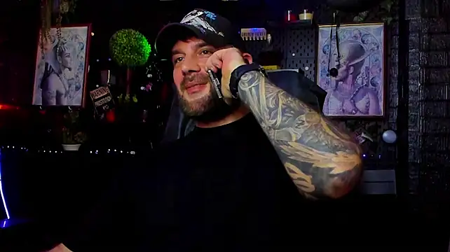 LexHardy Show Webcam