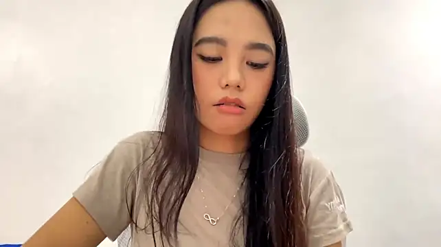 LoisKoski's Live XXX Chat