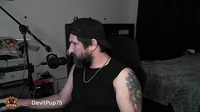DevilPup75_ 라이브 XXX 채팅