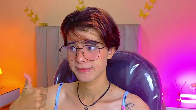 Derek_Sinn – Live XXX-chat