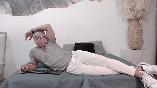 Chat XXX ao vivo de Thiago_16