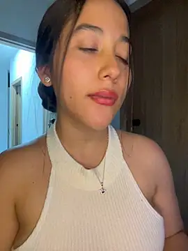 Nhefertary Chat XXX in diretta