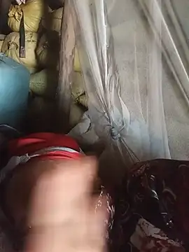 Single-M0m69's Live XXX Chat