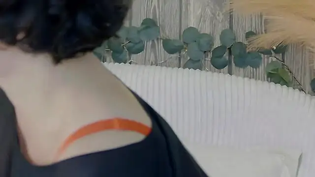 ClassyTinaa's Live XXX Chat
