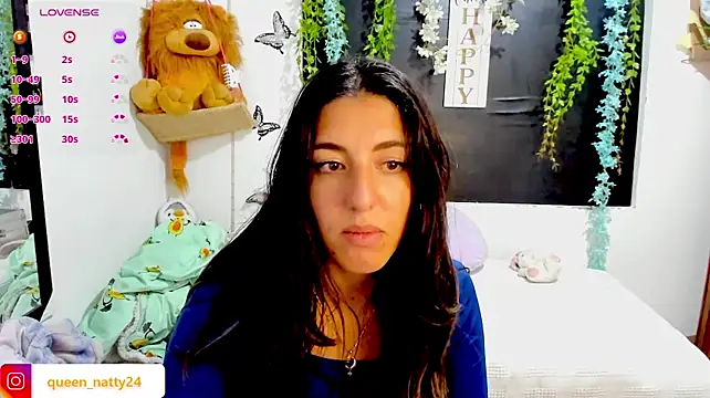 queen-natty Adlı Modelin Canlı XXX Sohbeti