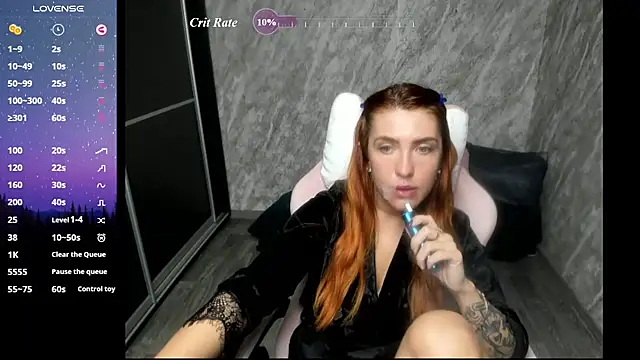 Reginasmilee's Live XXX Chat