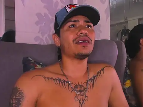 AlexDominus 라이브 XXX 채팅