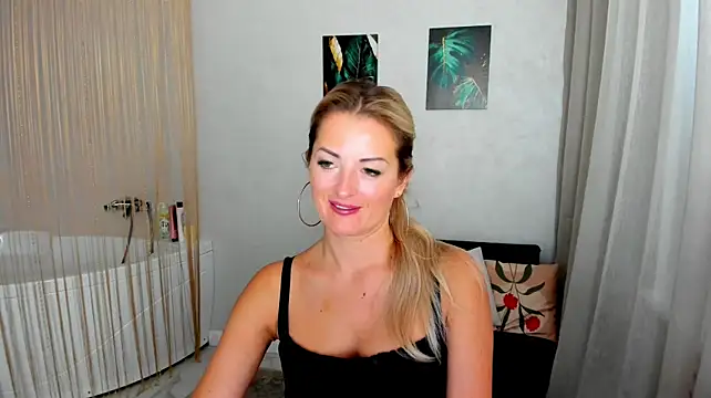 Chat XXX en directo de SatineDesire
