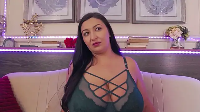 BustyEva_'s Live XXX Chat
